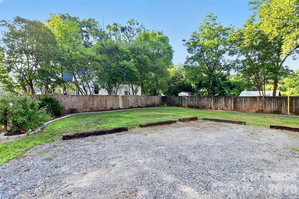 204 E McNeely Avenue Mooresville, NC 28115