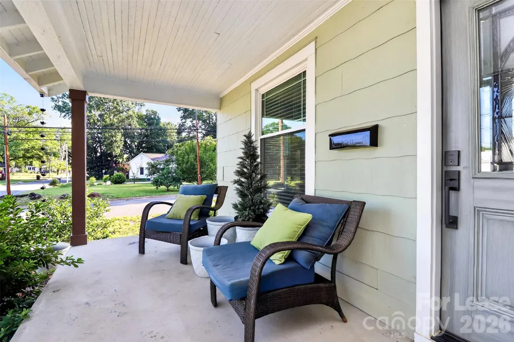 204 E McNeely Avenue Mooresville, NC 28115