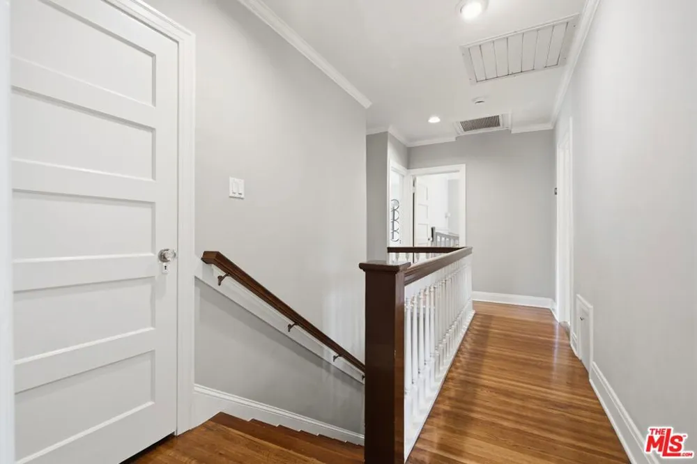 1700 Diamond Avenue South Pasadena, CA 91030