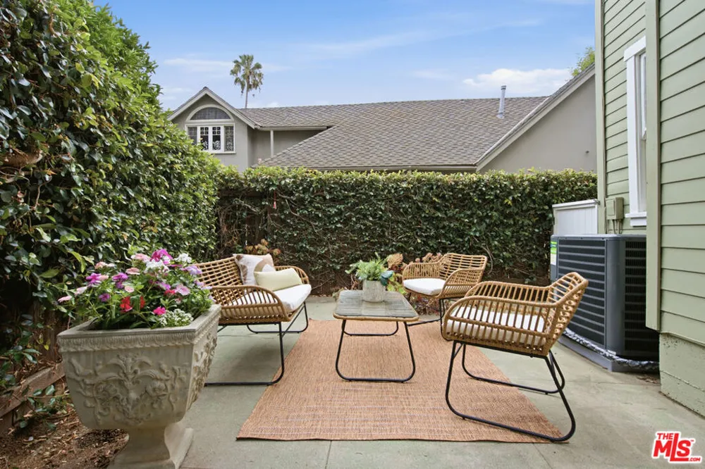 1700 Diamond Avenue South Pasadena, CA 91030
