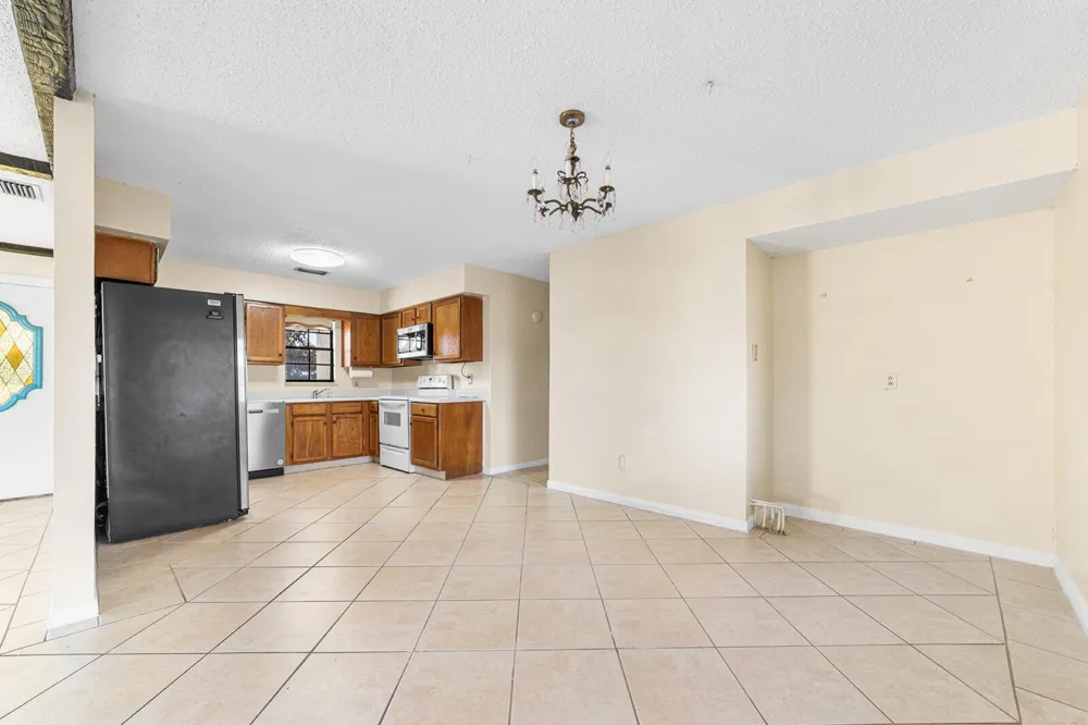 3122 SE 34th Avenue Okeechobee, FL 34974