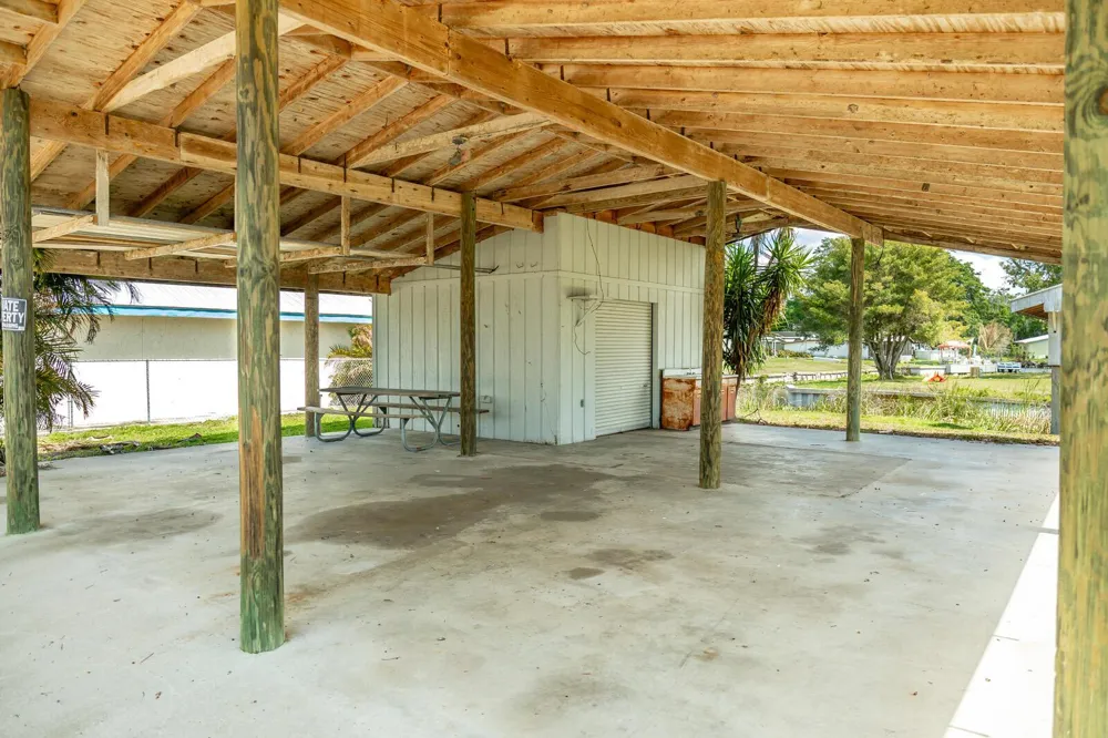 3122 SE 34th Avenue Okeechobee, FL 34974