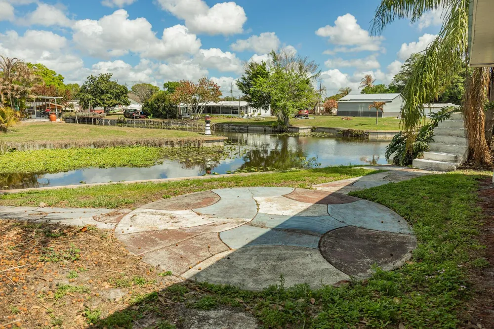 3122 SE 34th Avenue Okeechobee, FL 34974