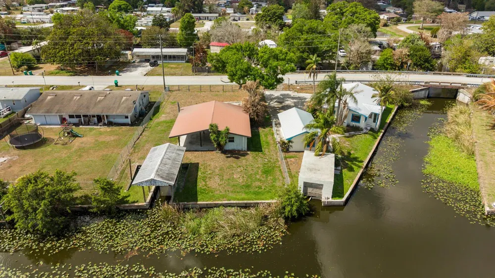 3122 SE 34th Avenue Okeechobee, FL 34974