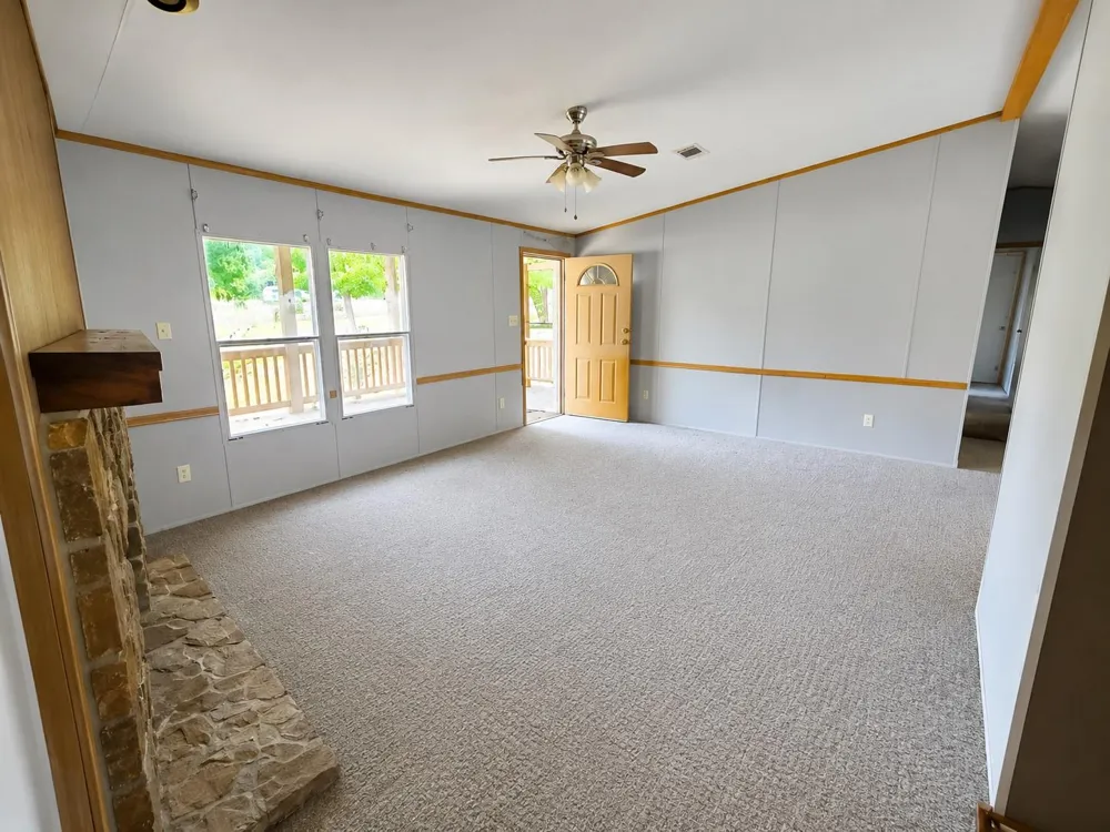 573 Bluebonnet Livingston, TX 77351