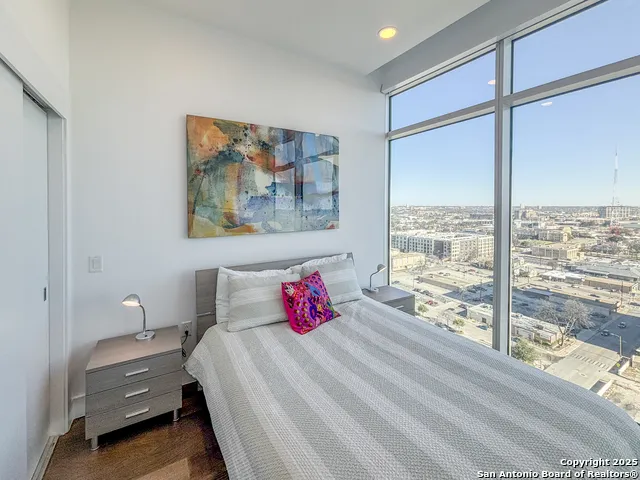 123 LEXINGTON AVE #1402 San Antonio, TX 78205