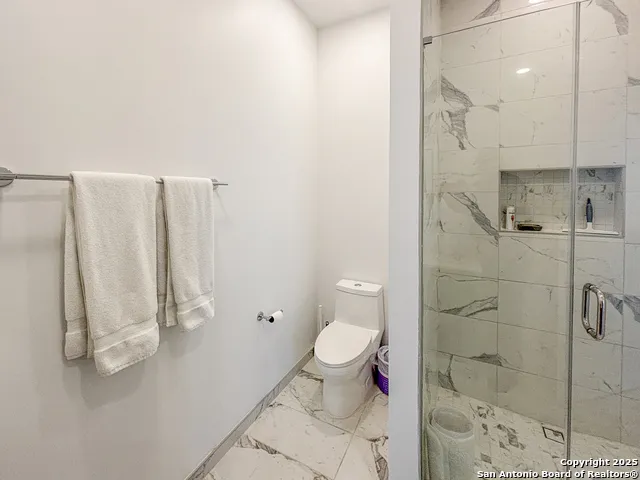 123 LEXINGTON AVE #1402 San Antonio, TX 78205