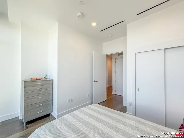 123 LEXINGTON AVE #1402 San Antonio, TX 78205