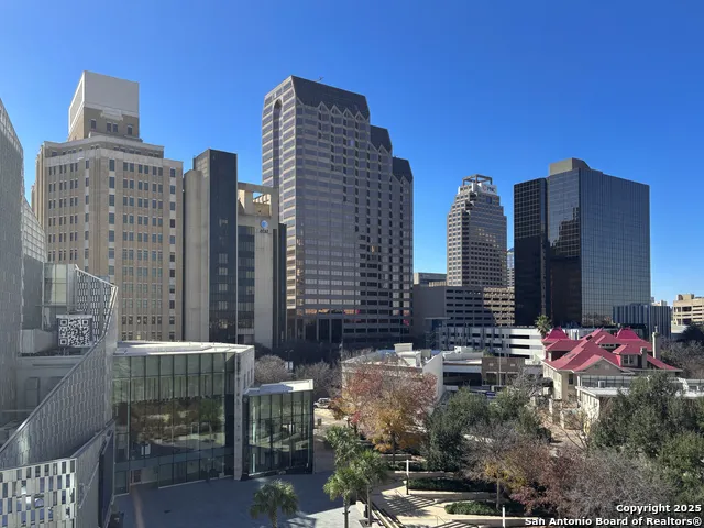 123 LEXINGTON AVE #1402 San Antonio, TX 78205