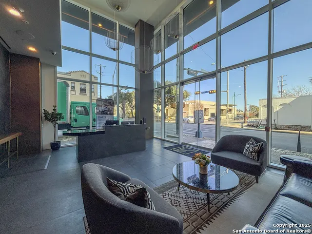 123 LEXINGTON AVE #1402 San Antonio, TX 78205