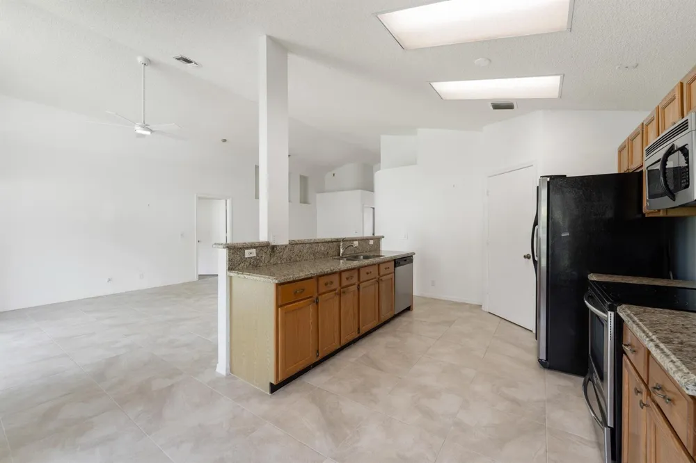 165 St Michaels Court Jupiter, FL 33458