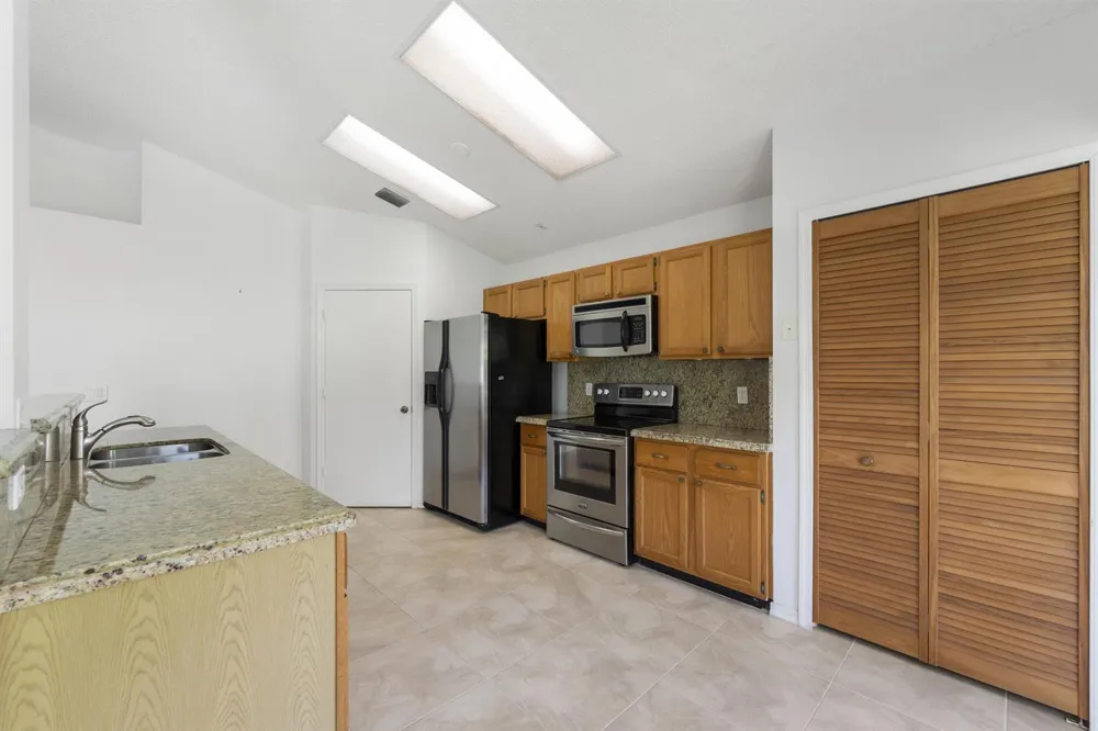 165 St Michaels Court Jupiter, FL 33458