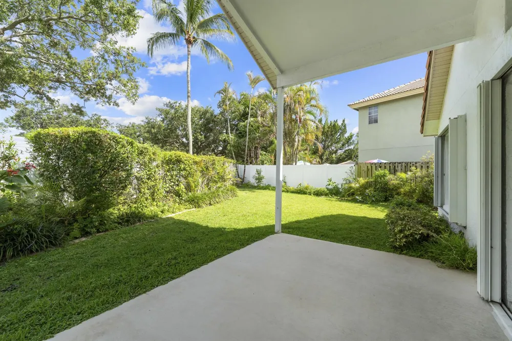 165 St Michaels Court Jupiter, FL 33458