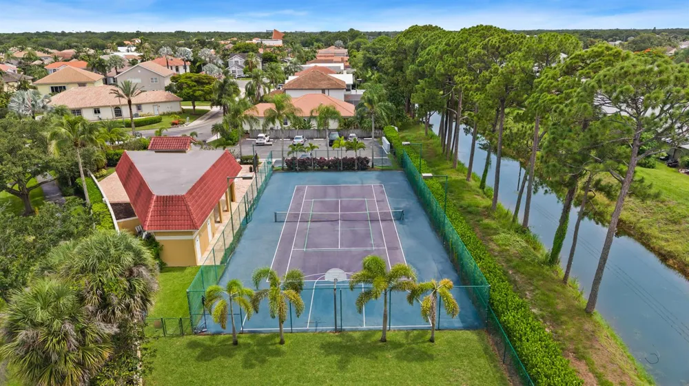 165 St Michaels Court Jupiter, FL 33458