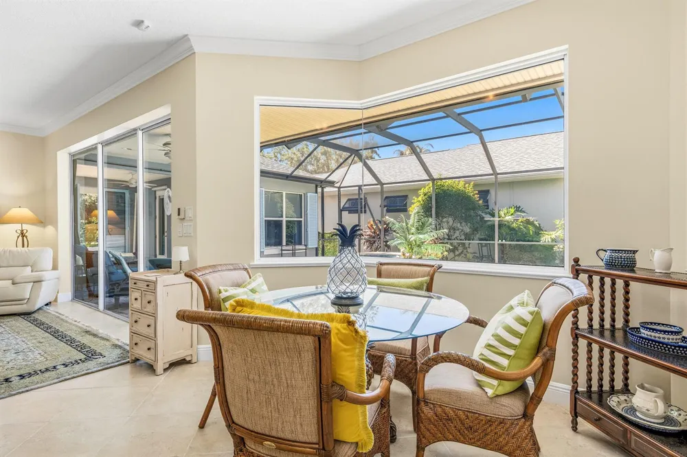 228 Oak Hammock Circle SW Vero Beach, FL 32962