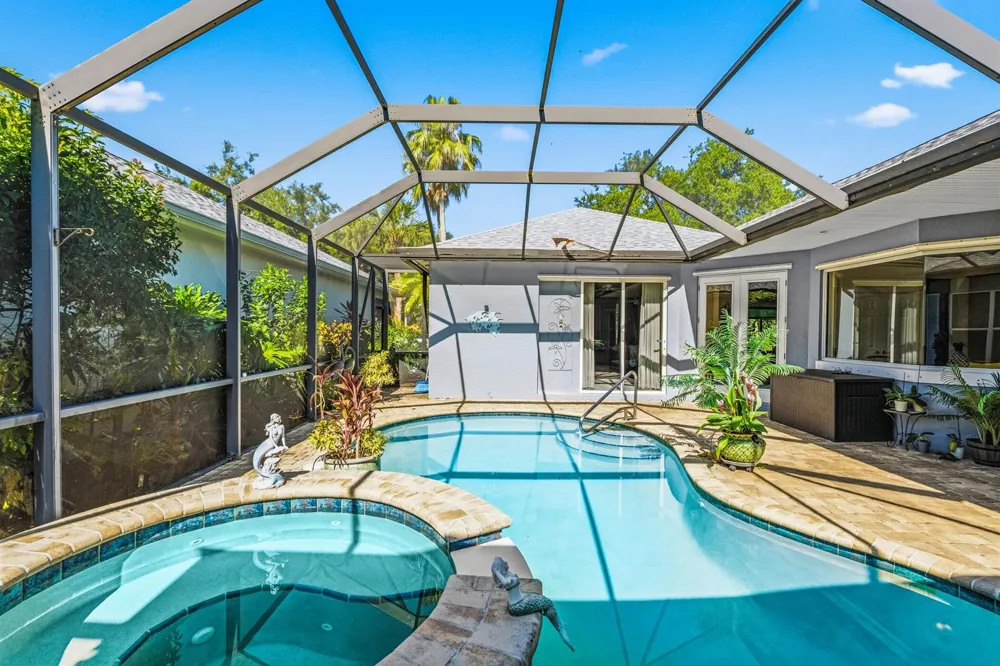 228 Oak Hammock Circle SW Vero Beach, FL 32962