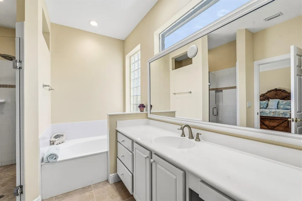 228 Oak Hammock Circle SW Vero Beach, FL 32962