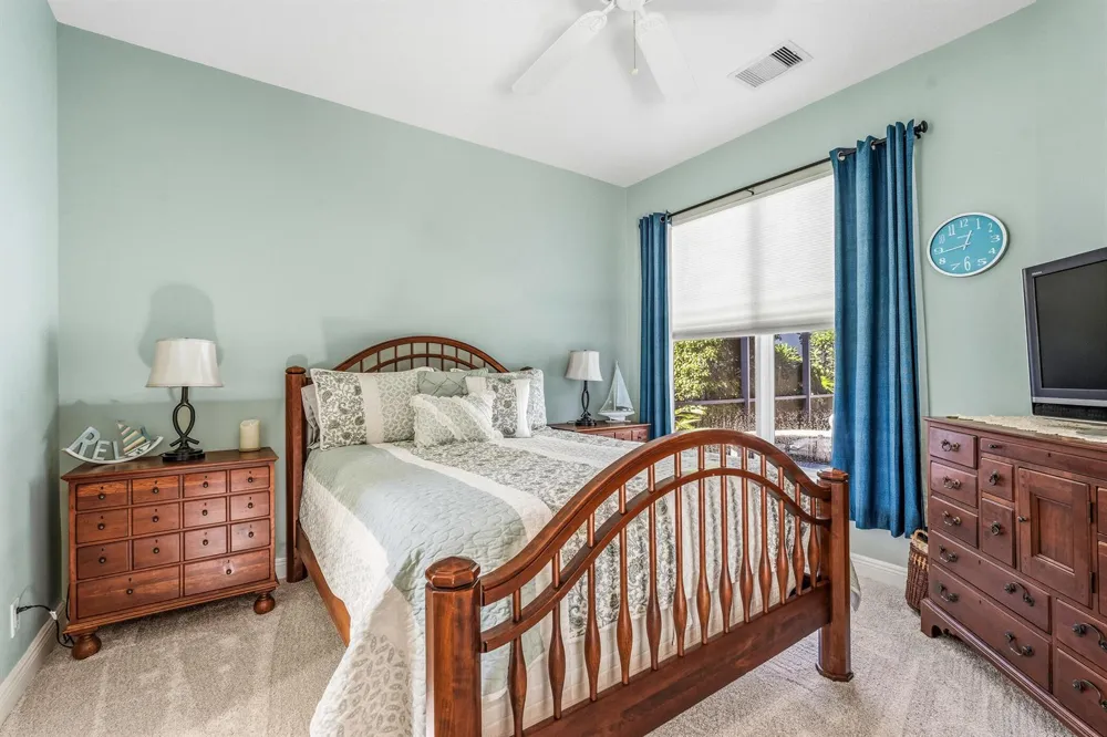 228 Oak Hammock Circle SW Vero Beach, FL 32962