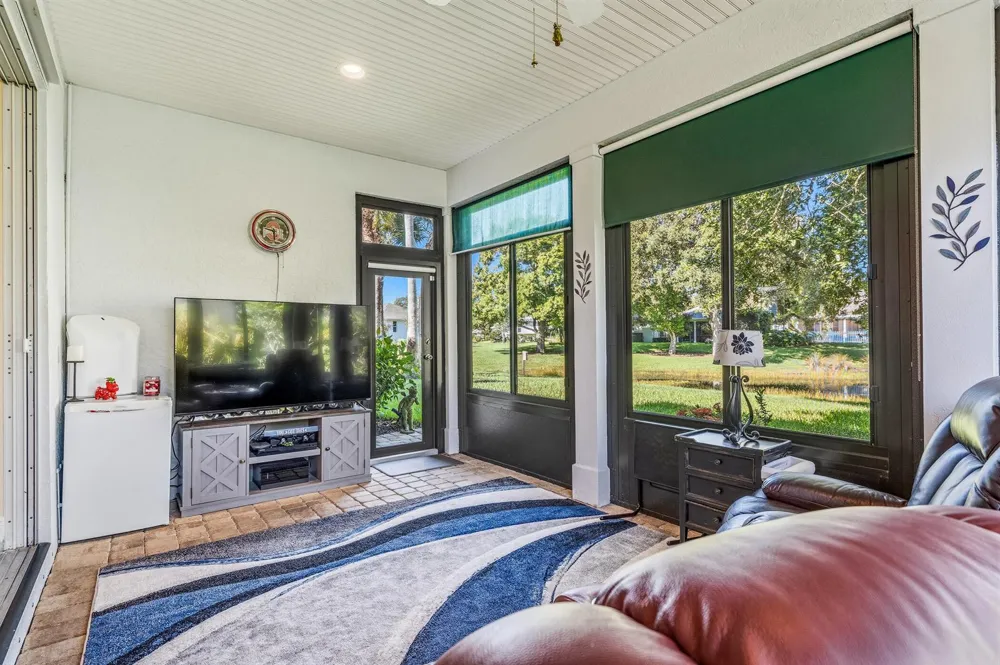 228 Oak Hammock Circle SW Vero Beach, FL 32962