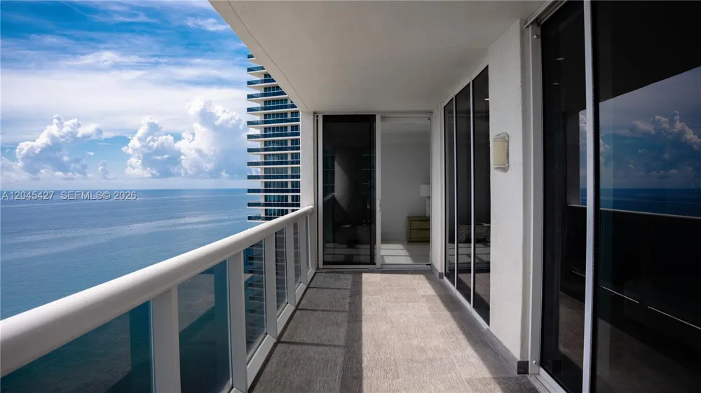 1800 S Ocean Dr #3601 Hallandale Beach, FL 33009