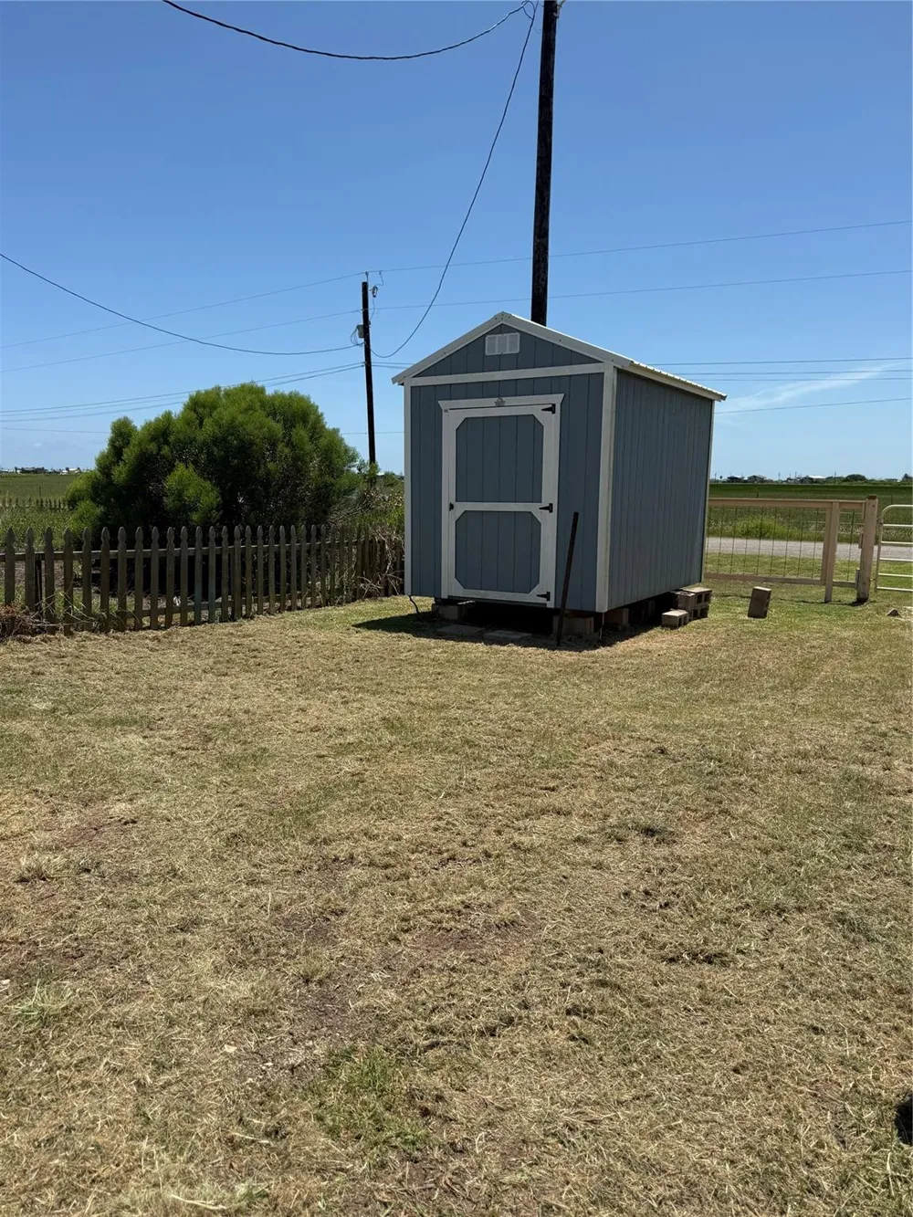1279 County Road 299 Sargent, TX 77414