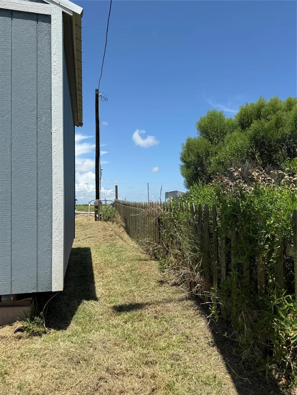 1279 County Road 299 Sargent, TX 77414