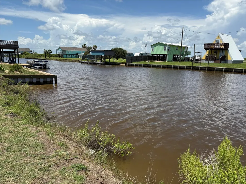 1279 County Road 299 Sargent, TX 77414