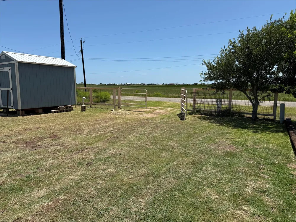 1279 County Road 299 Sargent, TX 77414