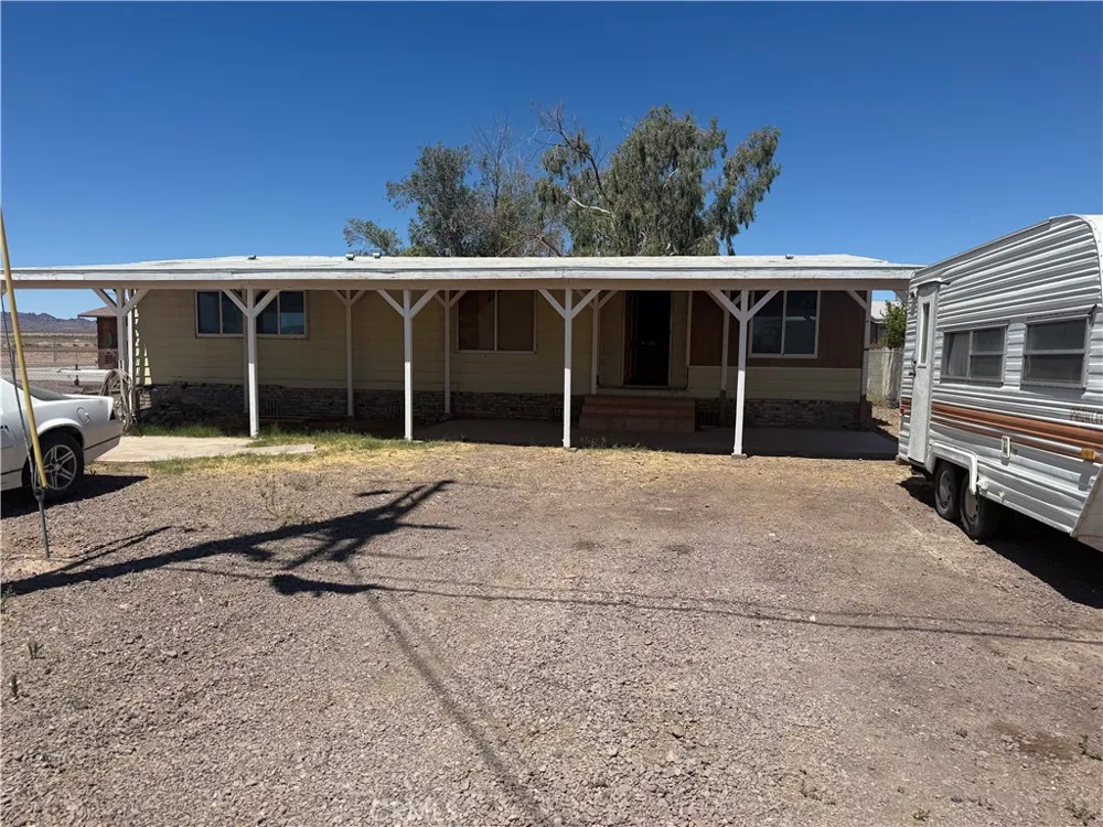 175 Clark Palo Verde, CA 92266