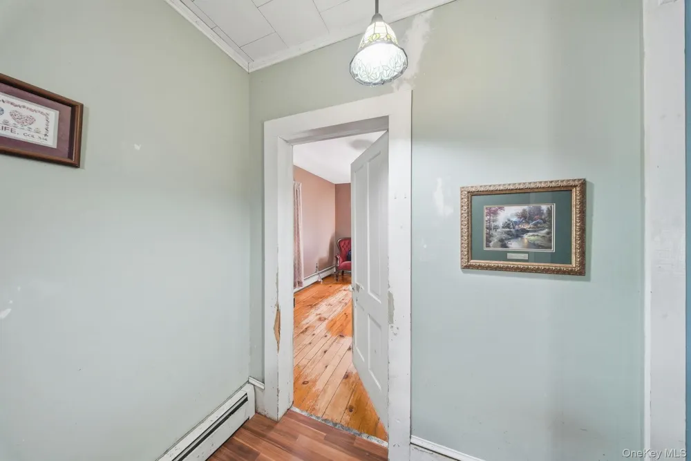 8 Chapel Street Jeffersonville, NY 12748