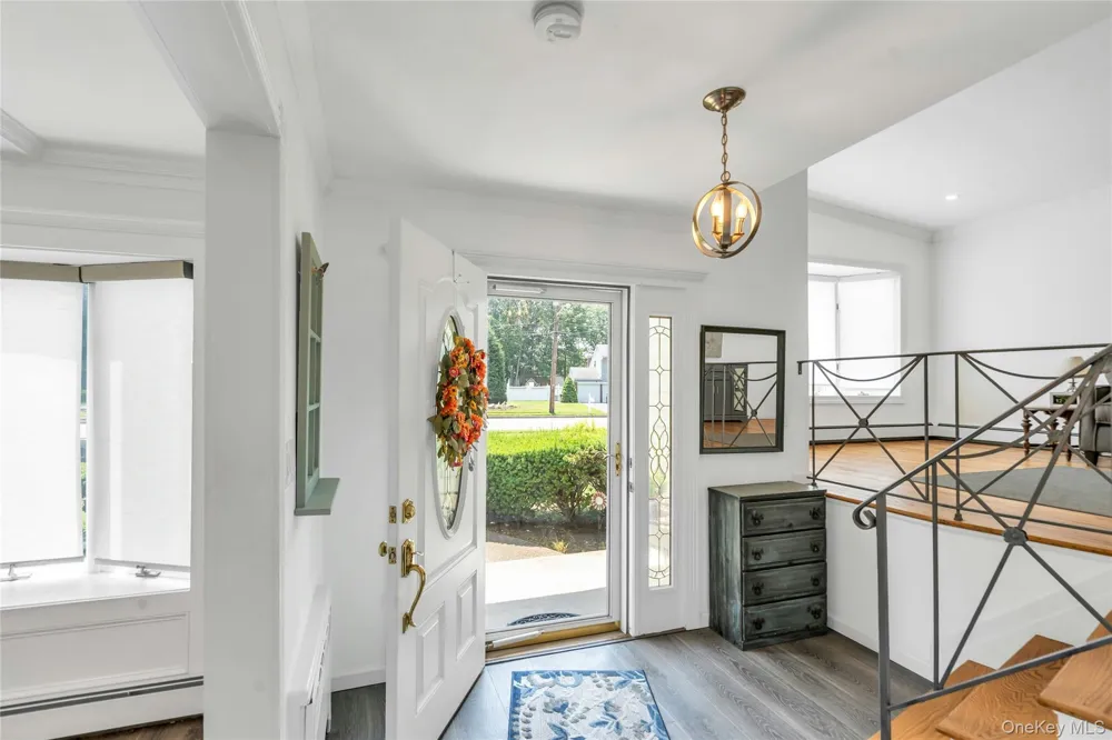 23 Carpenter Lane Hauppauge, NY 11788