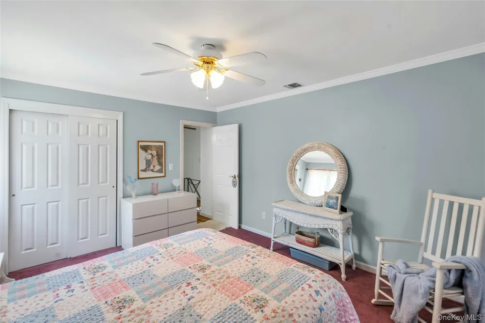 23 Carpenter Lane Hauppauge, NY 11788