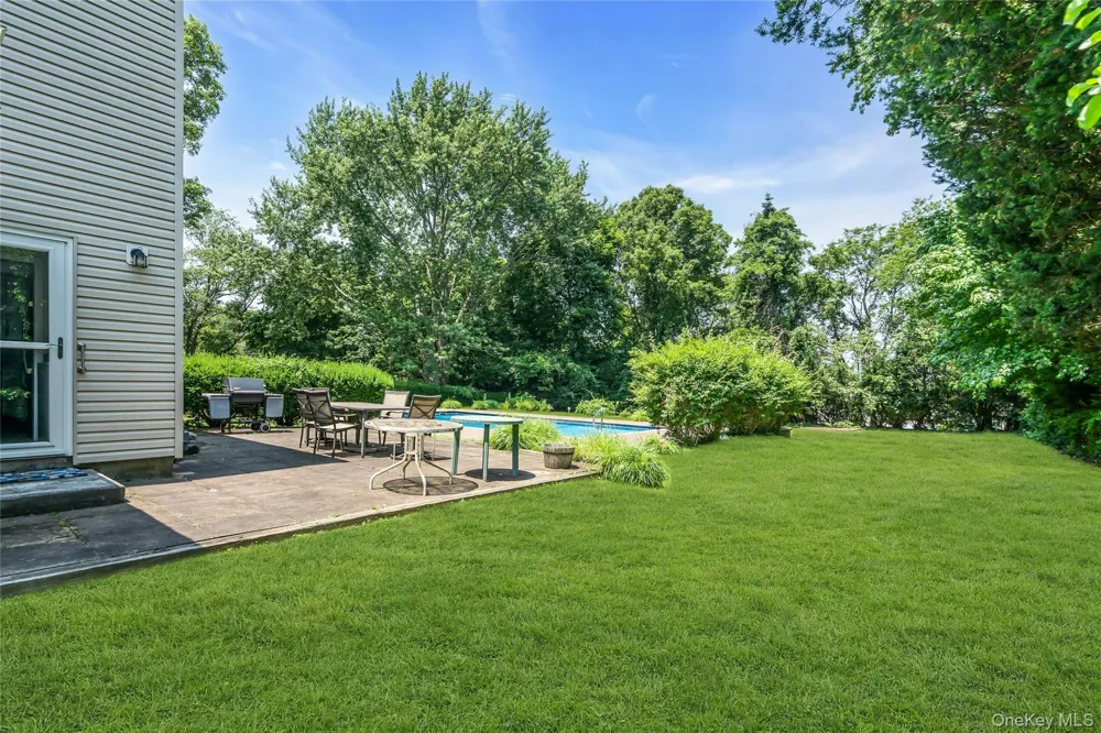 23 Carpenter Lane Hauppauge, NY 11788