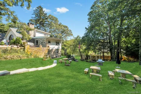 122 Dawn Road