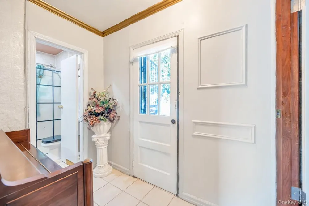122 Dawn Road Rocky Point, NY 11778