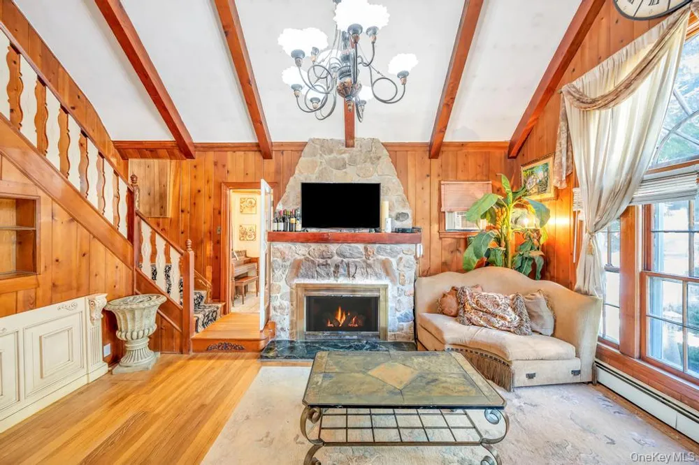 122 Dawn Road Rocky Point, NY 11778