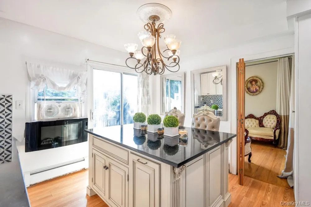 122 Dawn Road Rocky Point, NY 11778