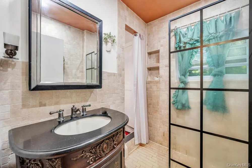 122 Dawn Road Rocky Point, NY 11778