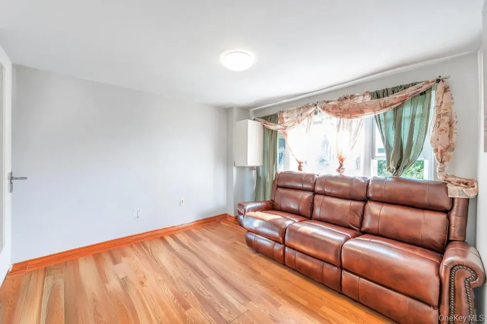 122 Dawn Road Rocky Point, NY 11778