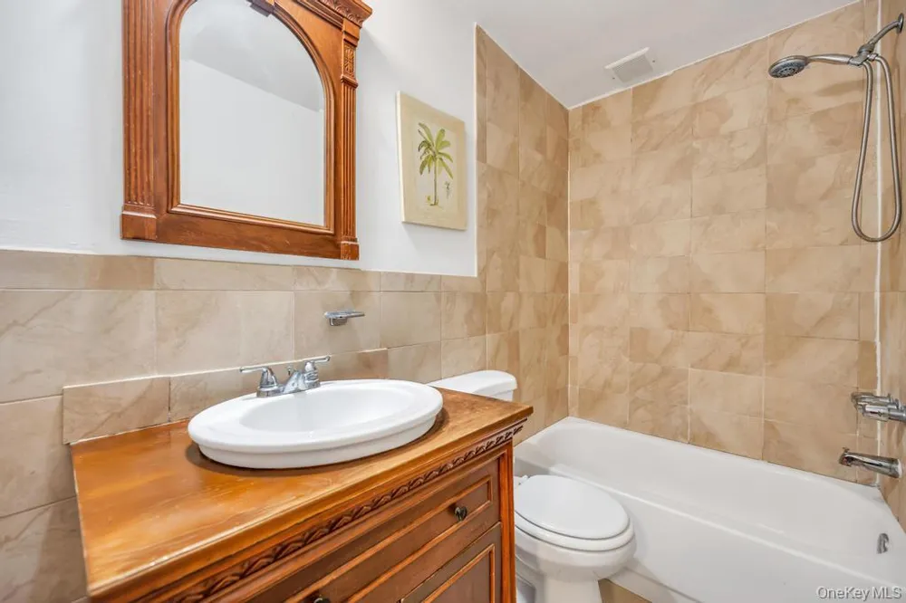 122 Dawn Road Rocky Point, NY 11778