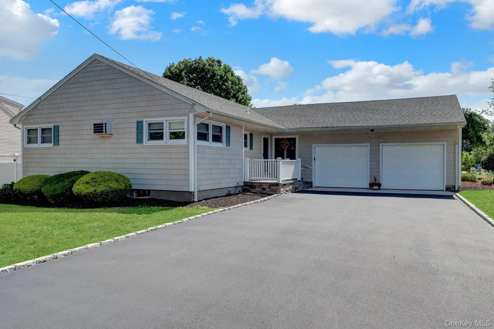 12 Bainbridge Avenue Melville, NY 11747