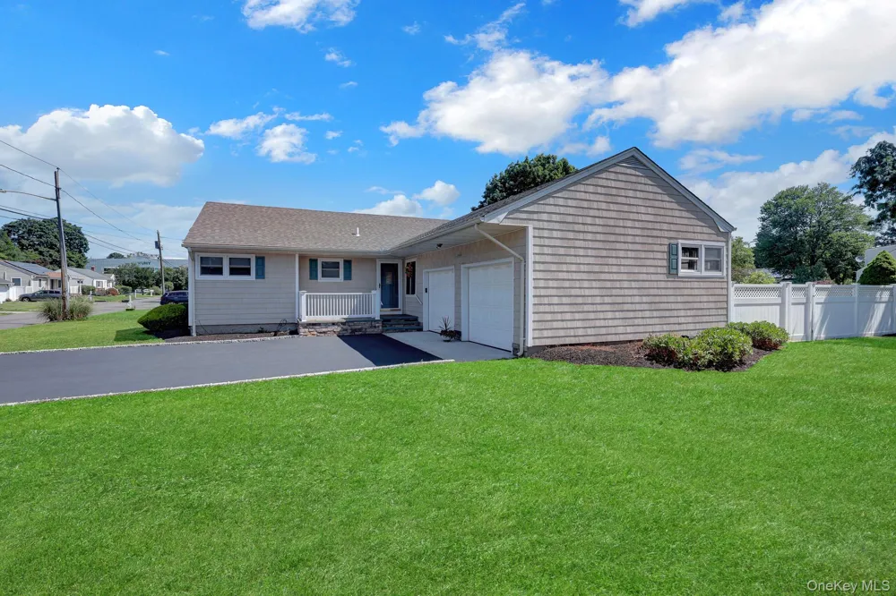 12 Bainbridge Avenue Melville, NY 11747