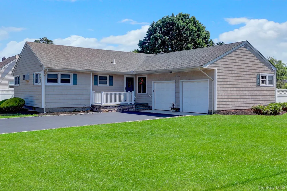 12 Bainbridge Avenue Melville, NY 11747