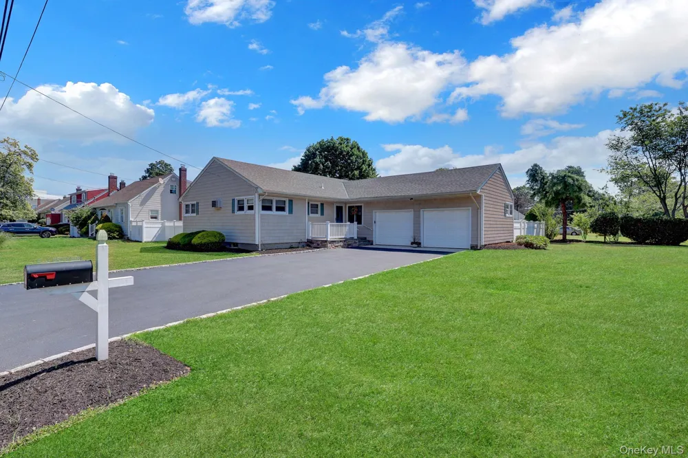 12 Bainbridge Avenue Melville, NY 11747