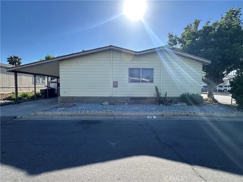 929 E foothill Boulevard