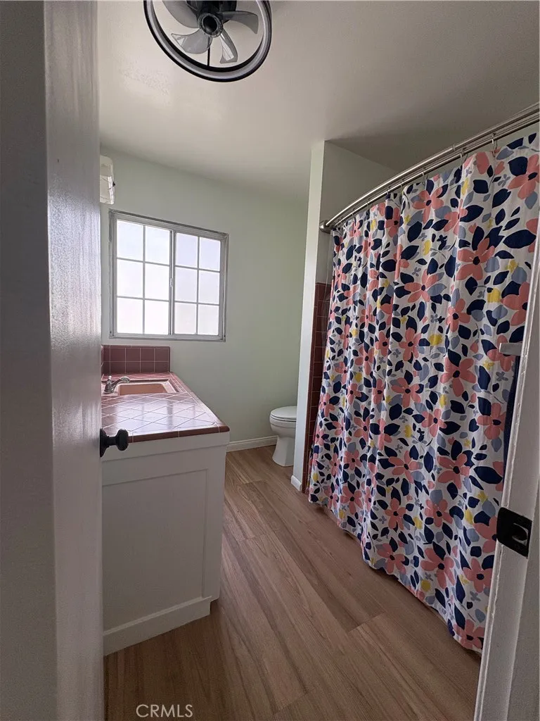 1015 E Ocean Boulevard #12 Long Beach, CA 90802