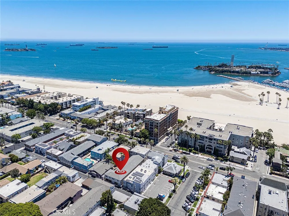 1015 E Ocean Boulevard #12 Long Beach, CA 90802