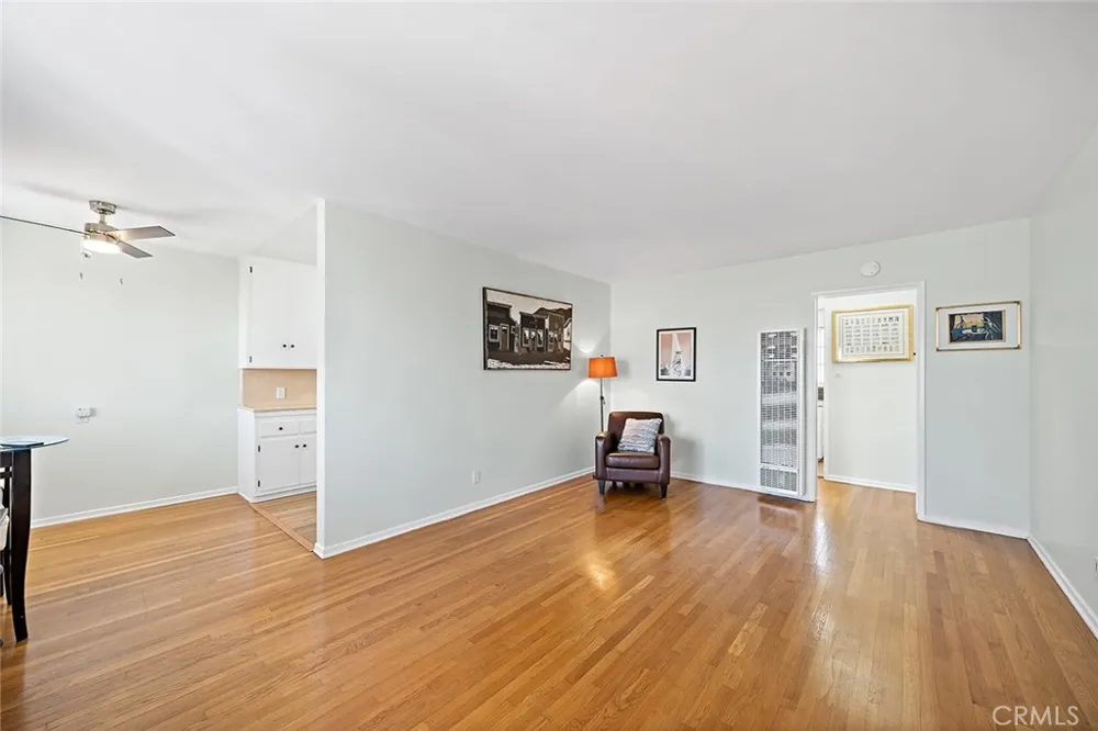 1015 E Ocean Boulevard #12 Long Beach, CA 90802