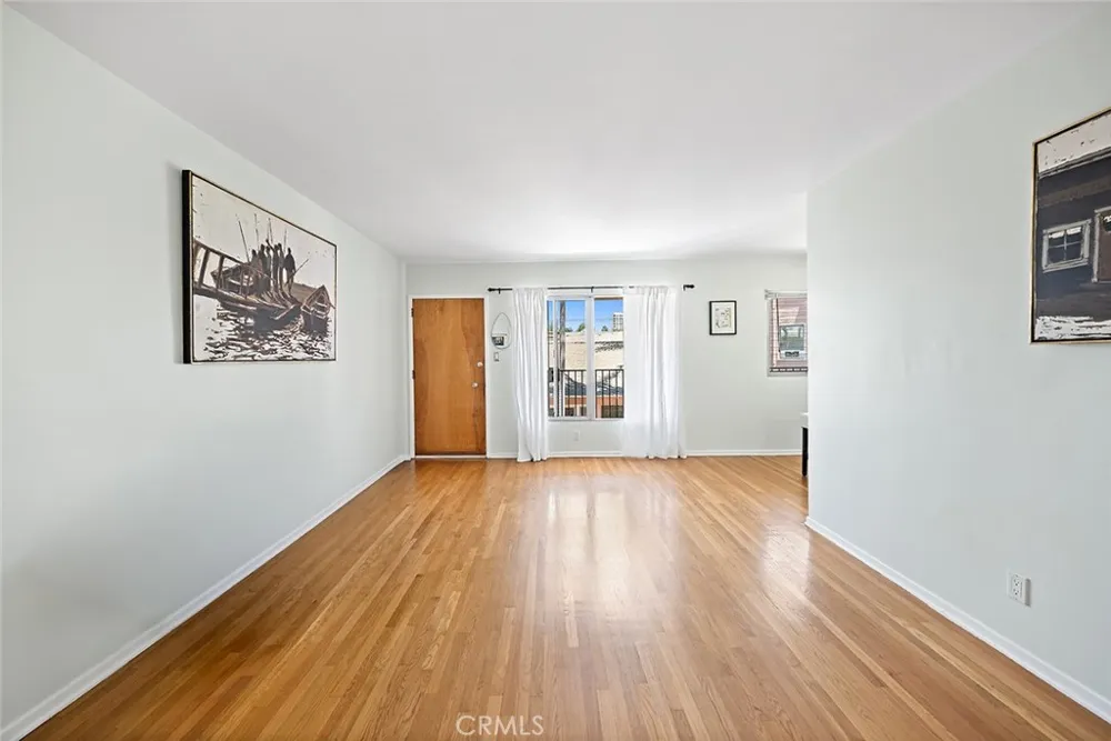 1015 E Ocean Boulevard #12 Long Beach, CA 90802