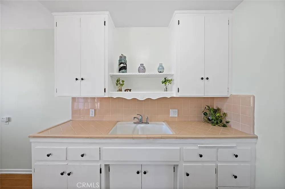 1015 E Ocean Boulevard #12 Long Beach, CA 90802